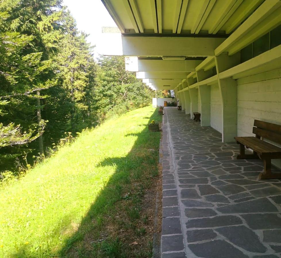 View-Stunning 2 Bedroom Apartment In The Heart Of Alps セッラ・ネヴェア エクステリア 写真